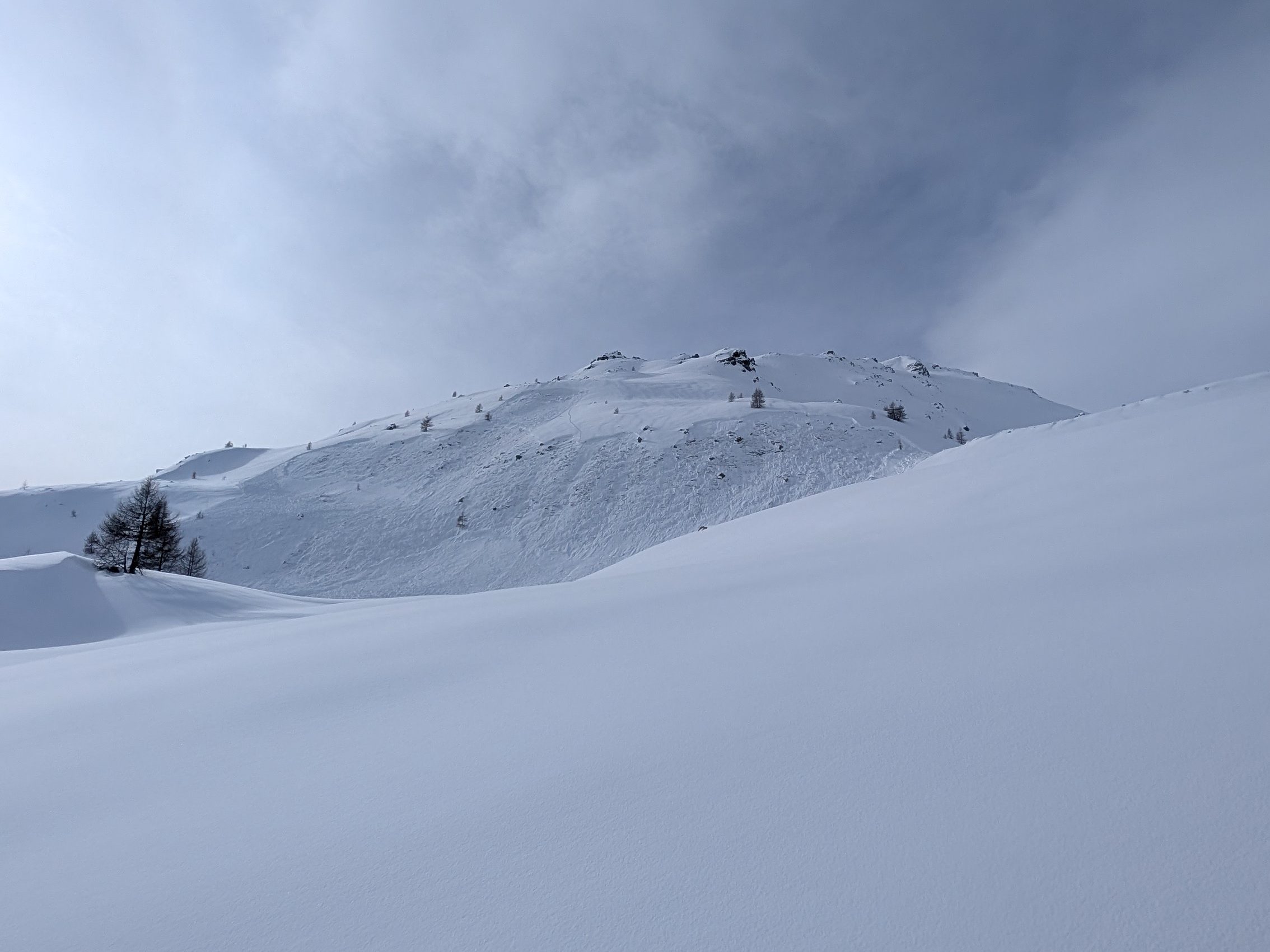 Raid à ski sauvage dans les Hautes Alpes