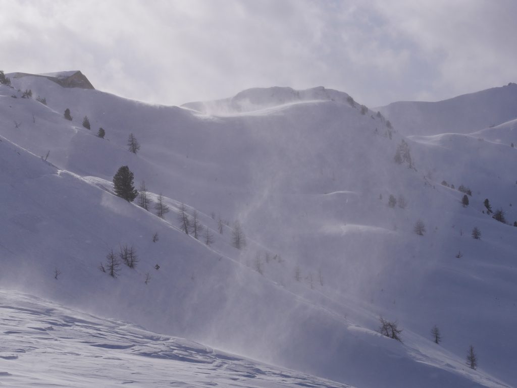 Mini-raid à ski et formation au déplacement en milieux hivernal