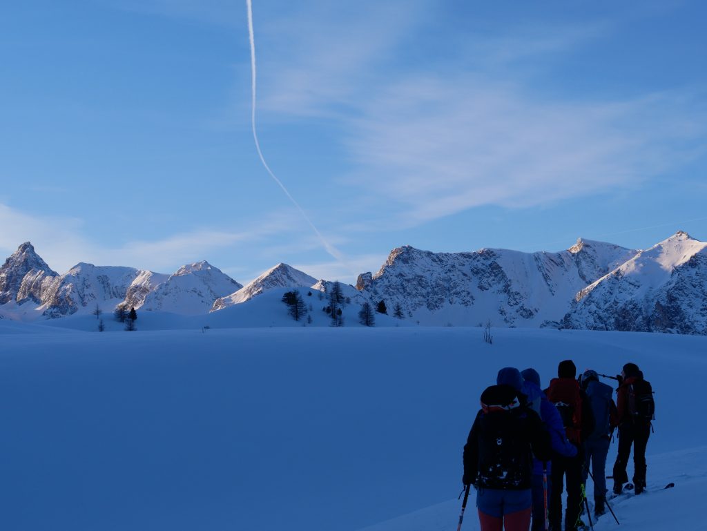 Mini-raid à ski et formation au déplacement en milieux hivernal