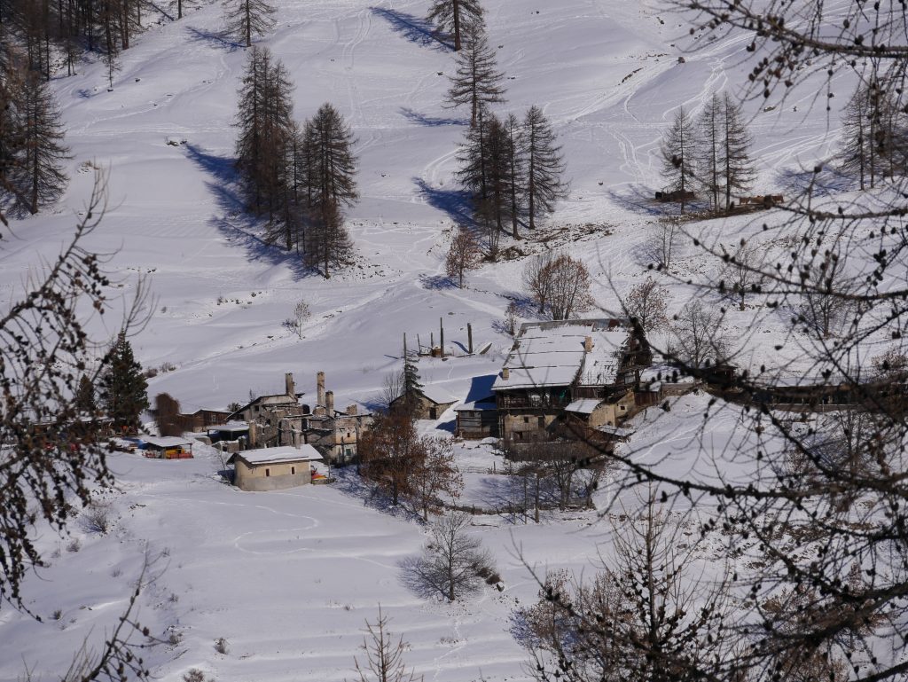 Mini-raid à ski et formation au déplacement en milieux hivernal