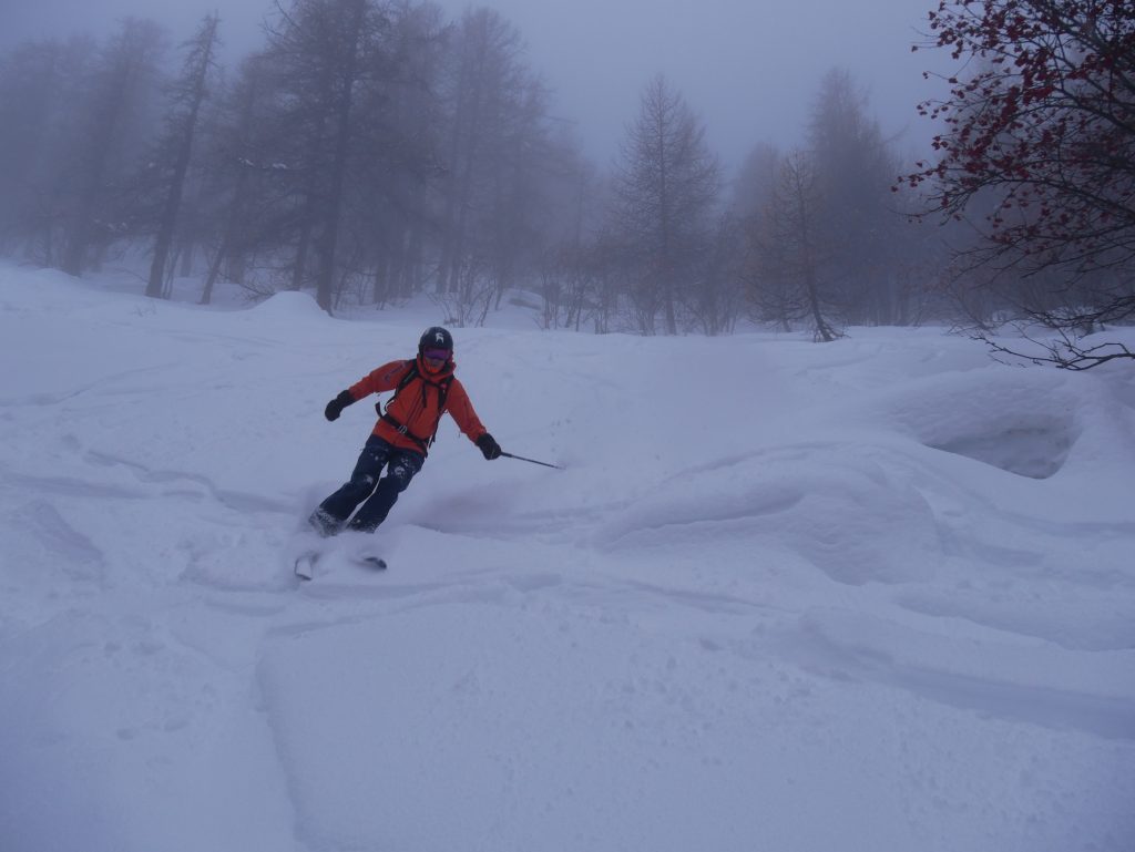 Raid à ski sauvage dans les Hautes Alpes