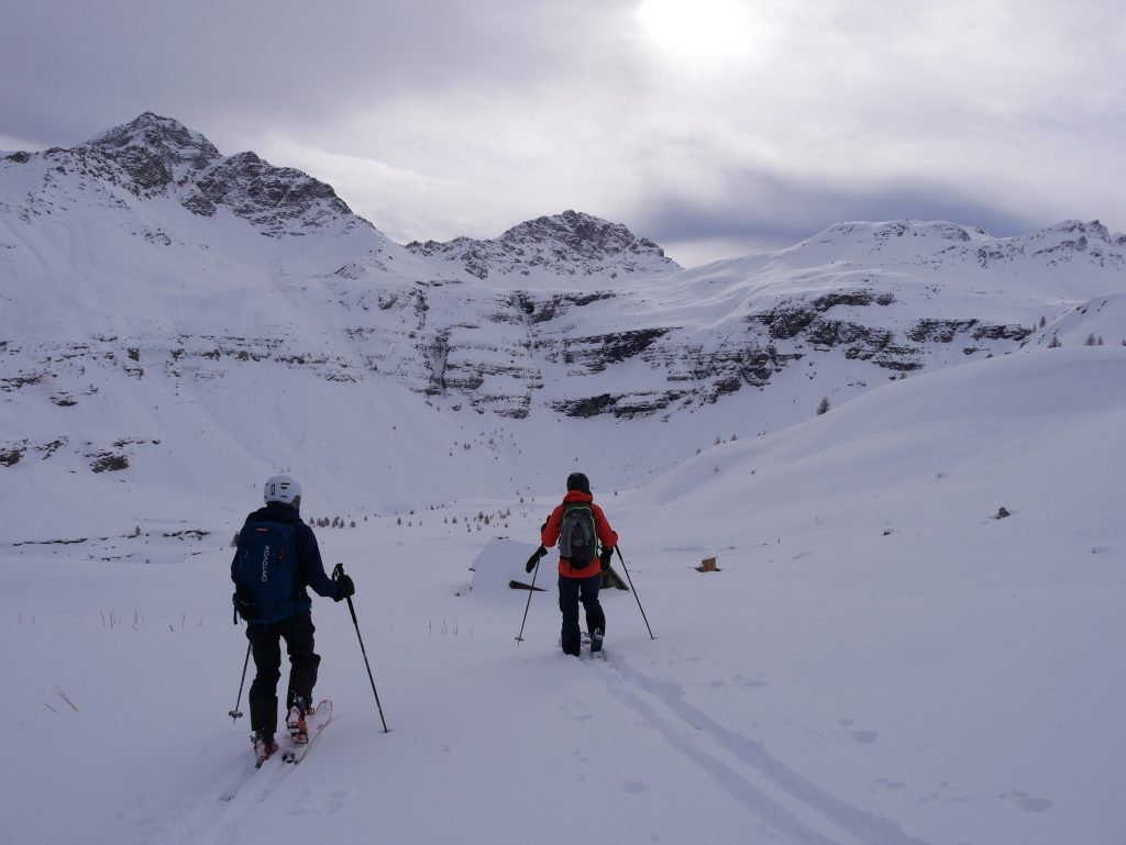 Raid à ski sauvage dans les Hautes Alpes
